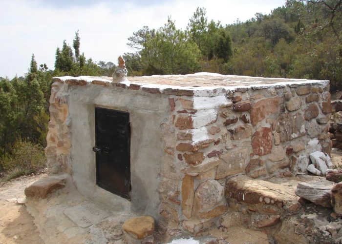 1PRV241.jpg