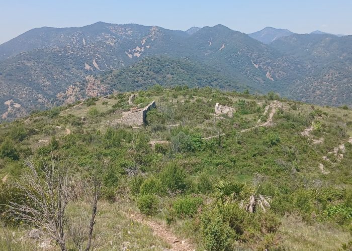 km-9.1-corrals.jpg